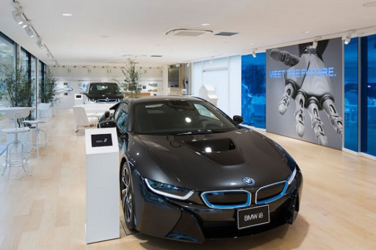 Ngam showroom dau tien tren the gioi cho BMW dong i-Hinh-5